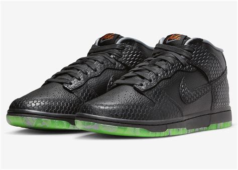 nike dunk mid halloween 2023|Nike’s ‘Halloween’ Dunk Mid Goes All Out on Spooky Details.